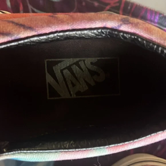 $5 IF YOU BUNDLE Vans Women's Tie-Dye Slip-On Shoes skeleton rose needs cleaning - Picture 6 of 9
